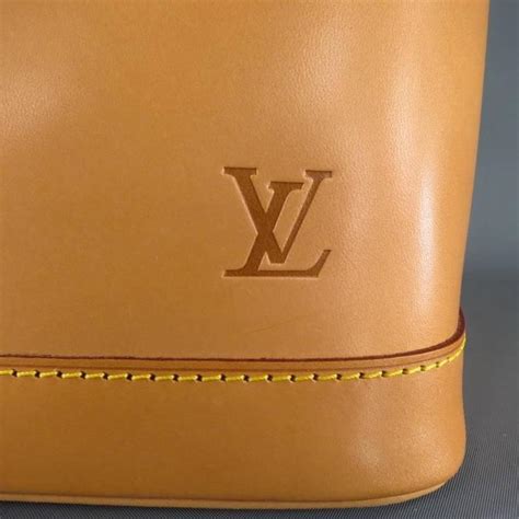 patina louis vuitton leather